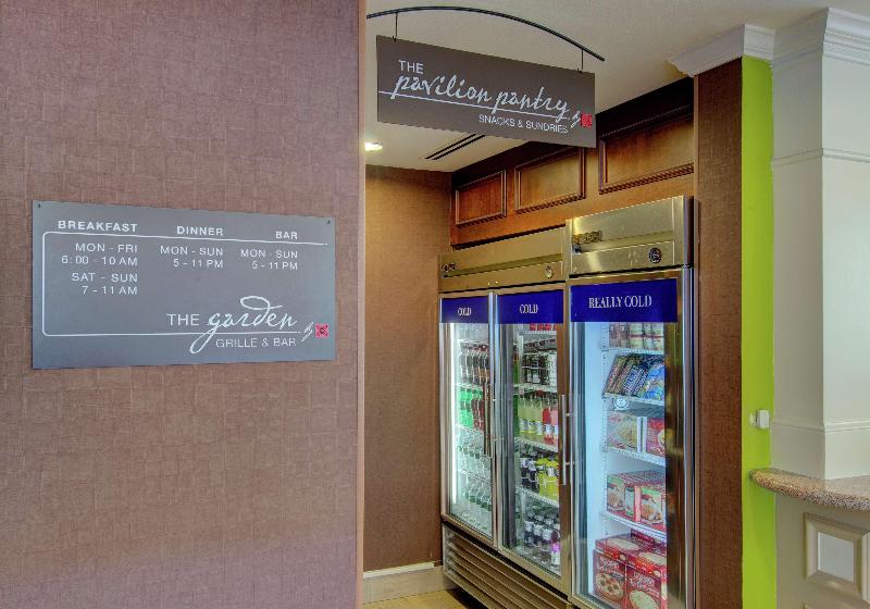 בית מלון כפרי Hilton Garden Inn Norwalk