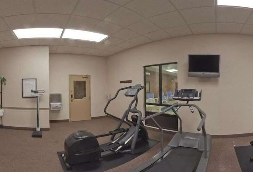 ホテル Holiday Inn Express & Suites Kent   University Area By Ihg