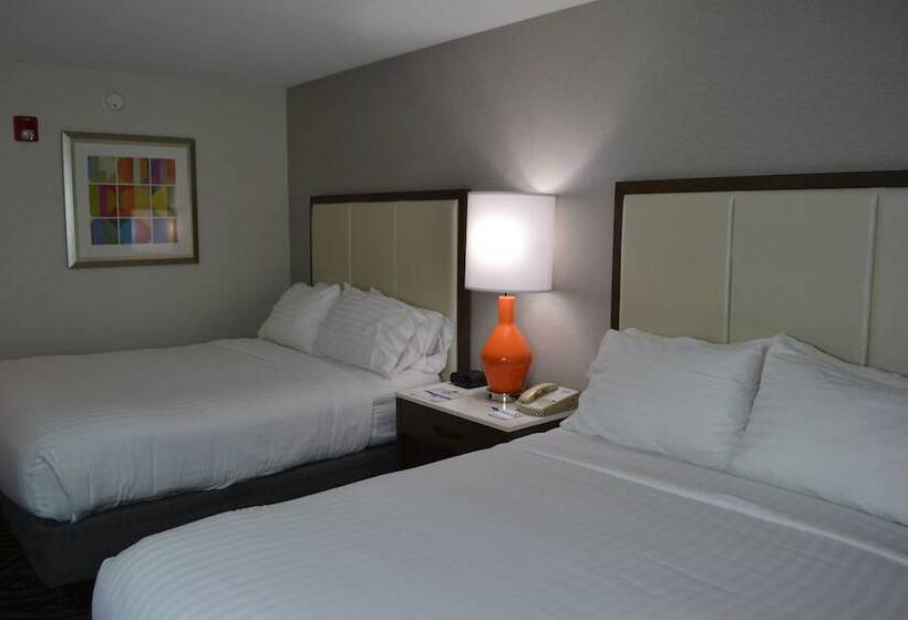 ホテル Holiday Inn Express & Suites Kent   University Area By Ihg