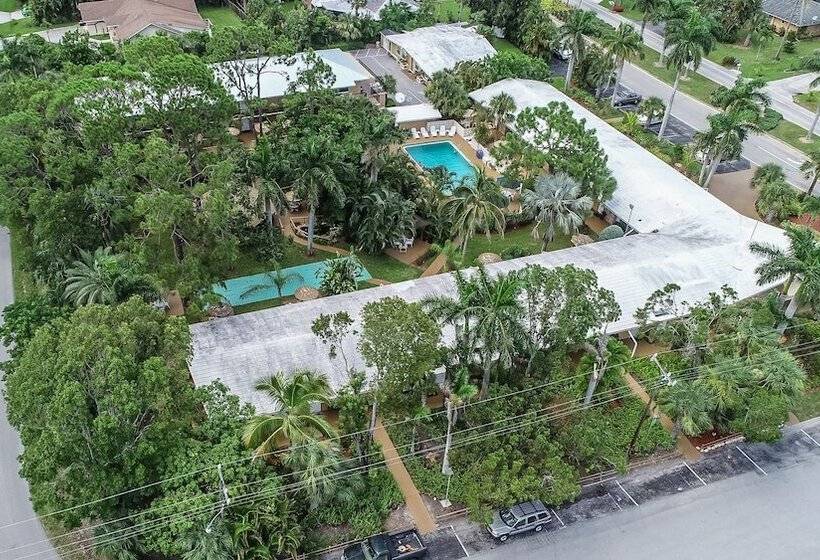 فندق The Fairways Inn Of Naples