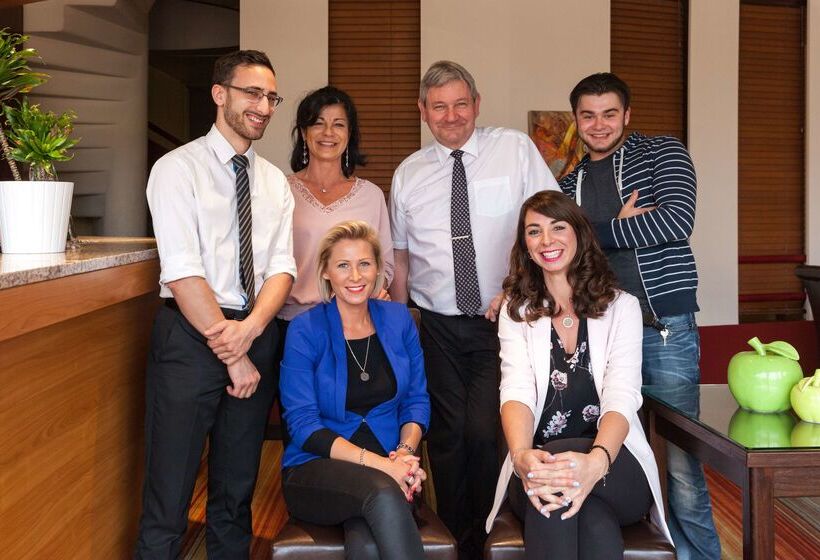 酒店 The Originals City, Hôtel Le Forum, Strasbourg Nord