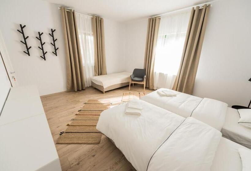 تختخواب و صبحانه Casa Botár Vendégház