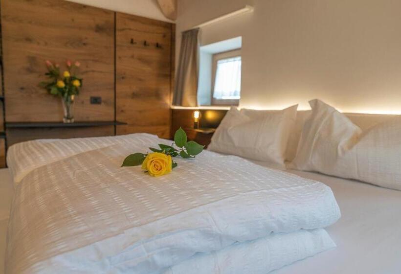 فندق Agritur La Crucola