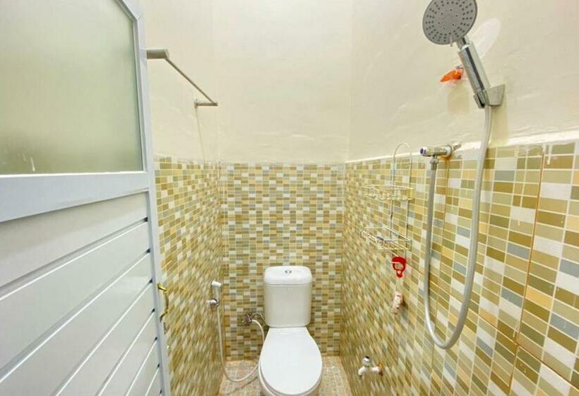 هتل Pelangi Guest House Palembang Redpartner