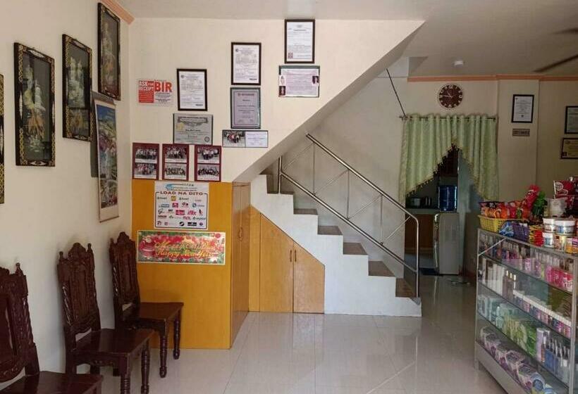 ホテル Reddoorz @ Garcia Hernandez Bohol