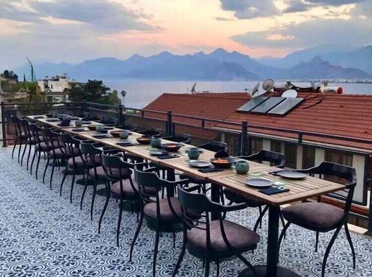 هتل Solo Boutique