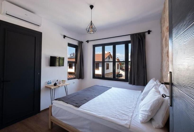 هتل Solo Boutique