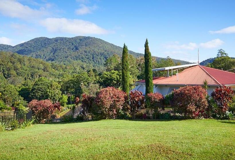 민박 A View Of Mount Warning