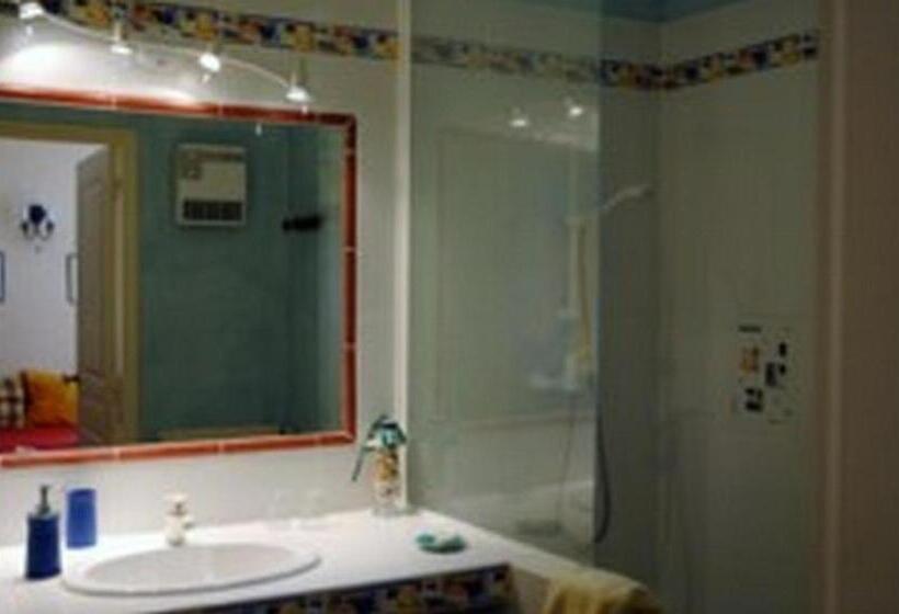 ベッドアンドブレックファースト Chambres D Hotes Les Douves