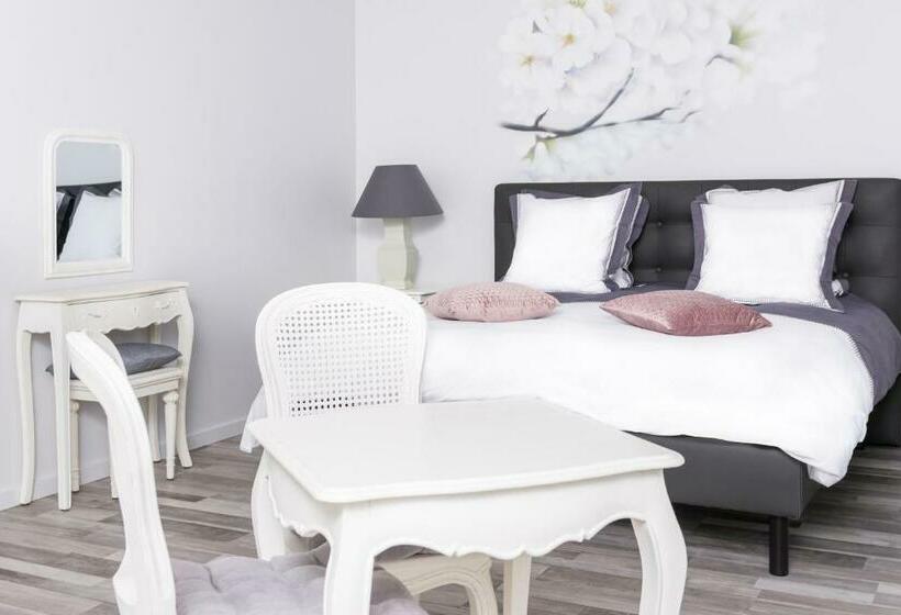 Bed and Breakfast L'attrap'rêves : Le Confort Hôtelier, La Convivialité En Plus