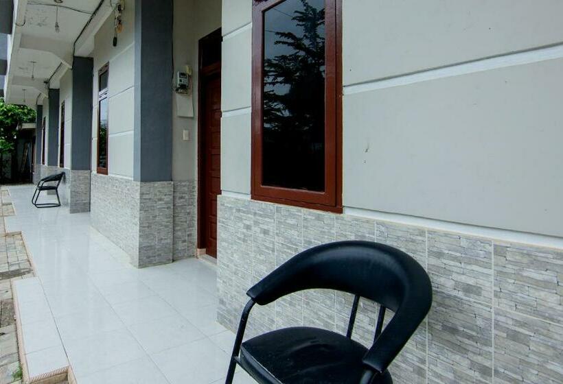 فندق Oyo 2069 Wisma Syariah Kampung Baru