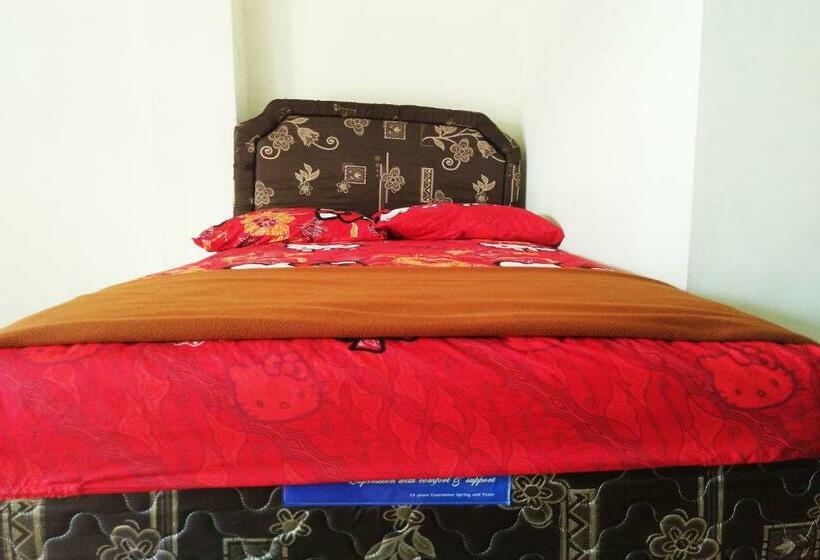 בית מלון כפרי Oyo 2246 Anjung Bang Oking  & Resort