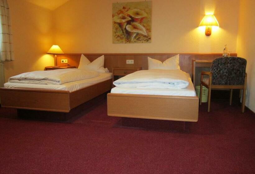 ペンション Gasthaus Neupert