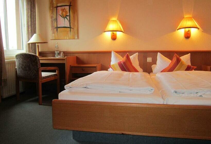 ペンション Gasthaus Neupert