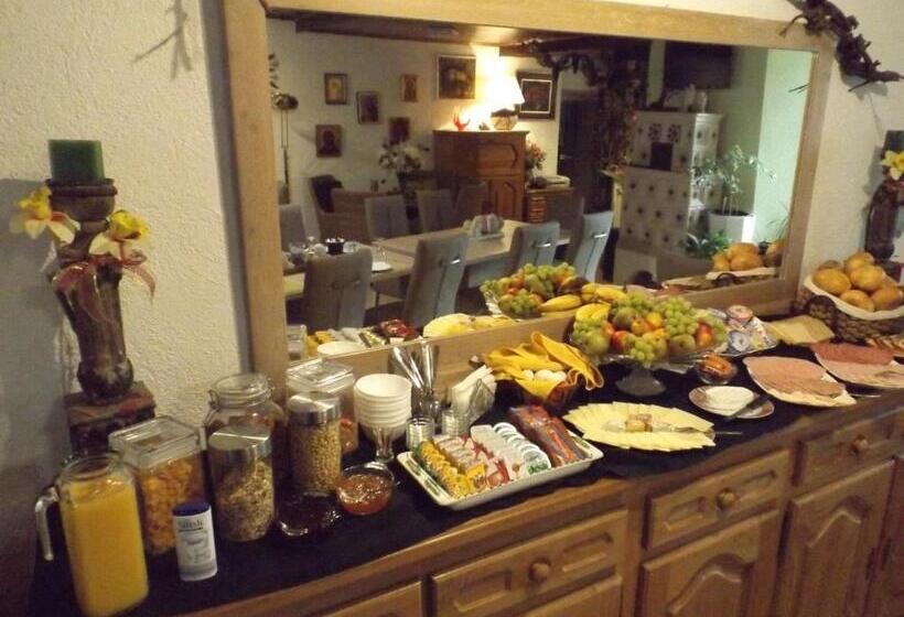 ペンション Zum Achten Himmel