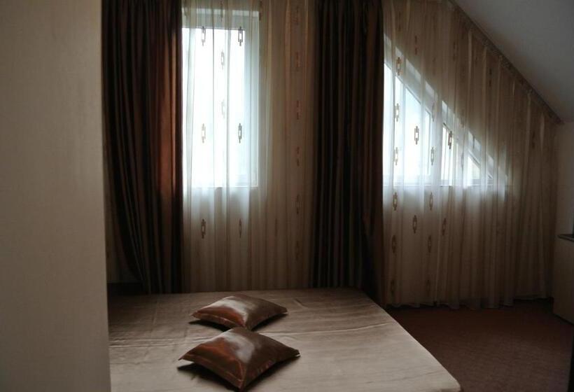Pensiune Restaurant Piatra Craiului