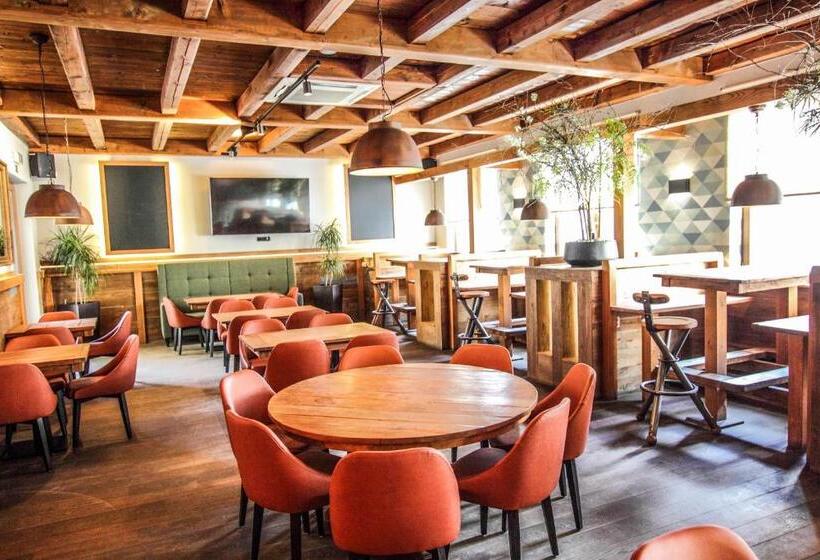 هتل Mariel Znojmo