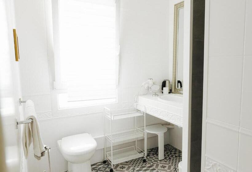 ベッドアンドブレックファースト Chambres D Hôtes Villa La Louisiane