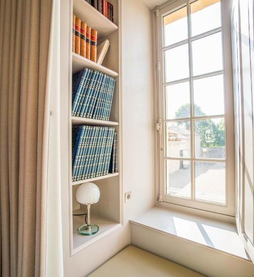 민박 Chateau De Ferrand