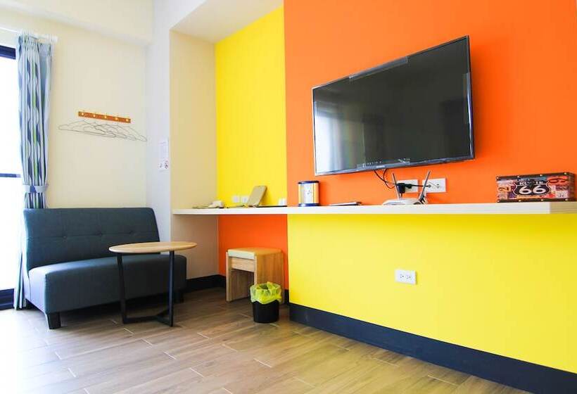 تختخواب و صبحانه Police House