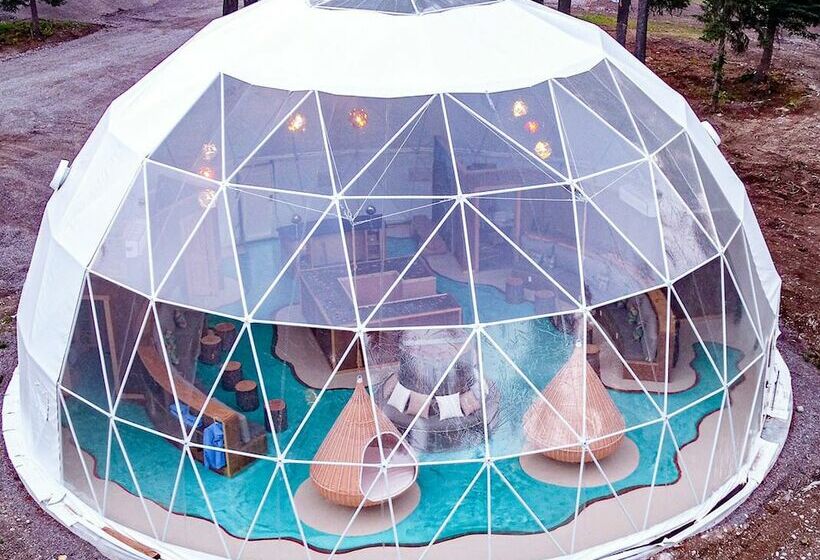 Отель Clear Sky Resorts  Glacier  Unique Sky Domes