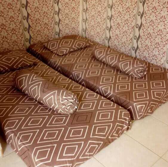 پانسیون Dedy Kost