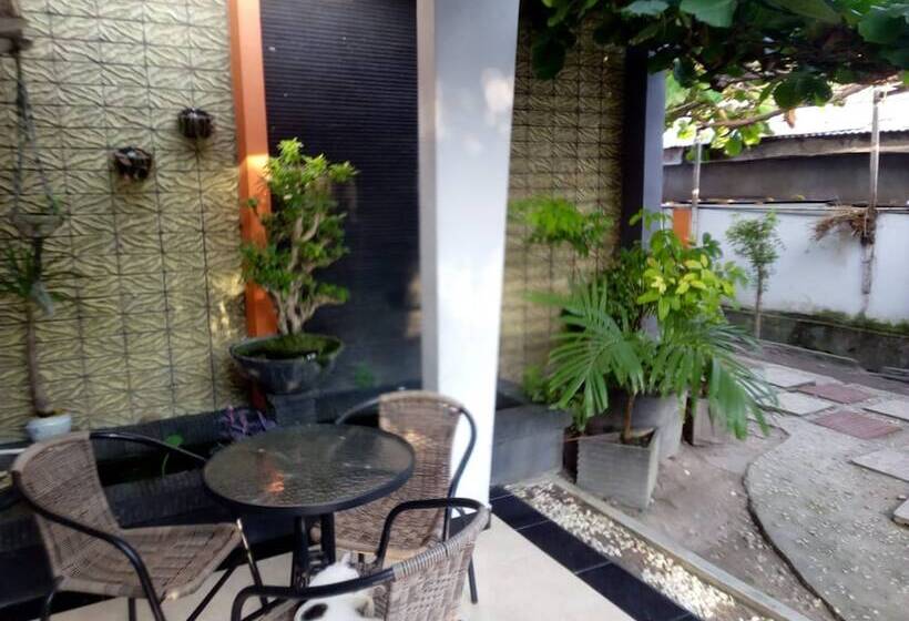 پانسیون Dedy Kost