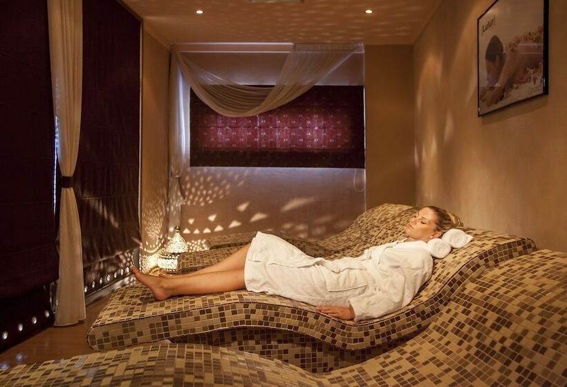 هتل Atlantica Belvedere Resort  Adults Only