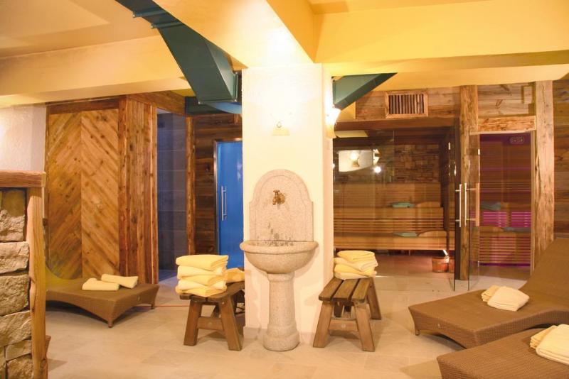 هتل Dolomiti Schloss