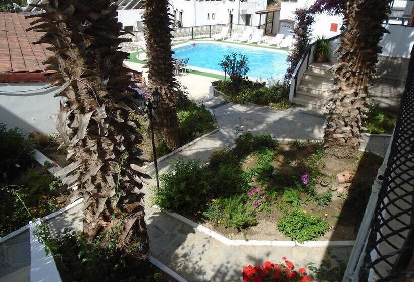 בית מלון כפרי Gloria Tibi Jarra