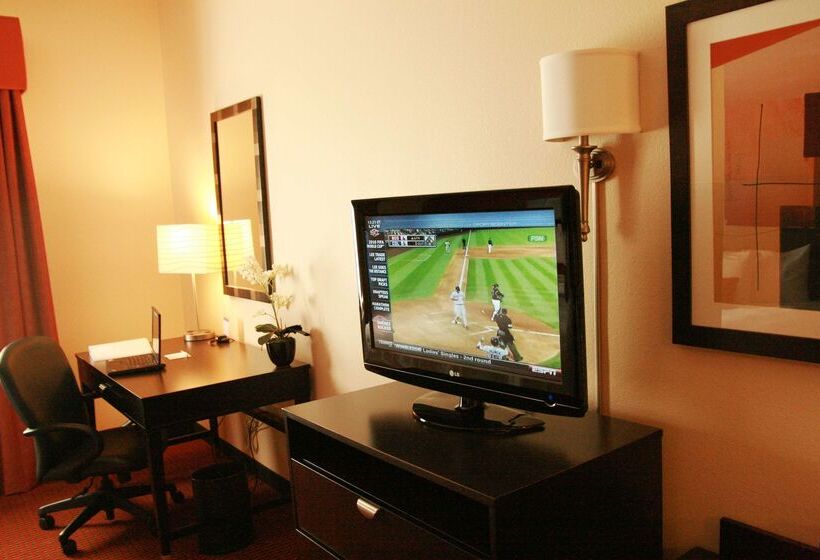فندق Hampton Inn & Suites Phoenix Chandler Fashion Center Az