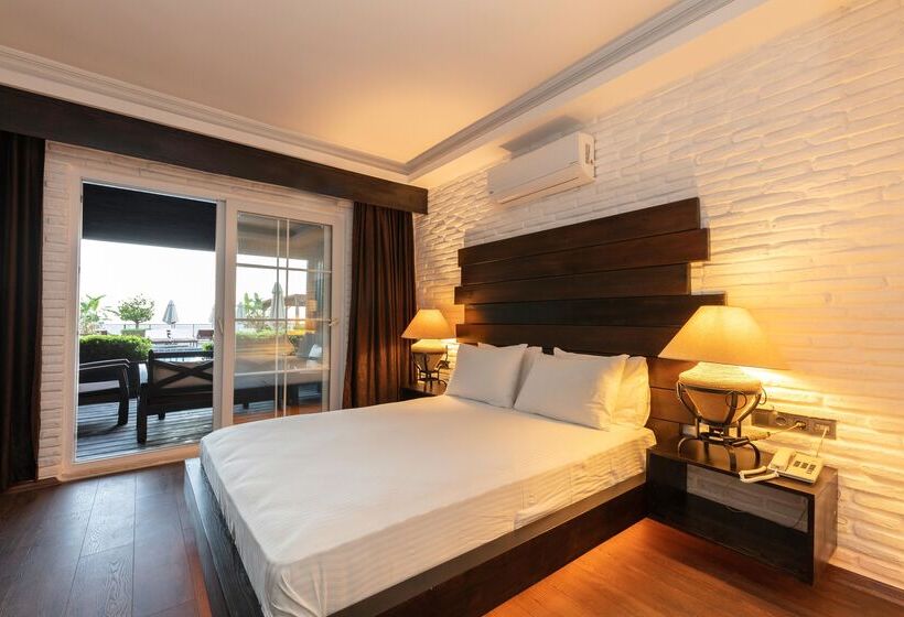 هتل Manaspark Deluxe