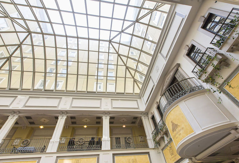 בית מלון כפרי Monterey Sapporo