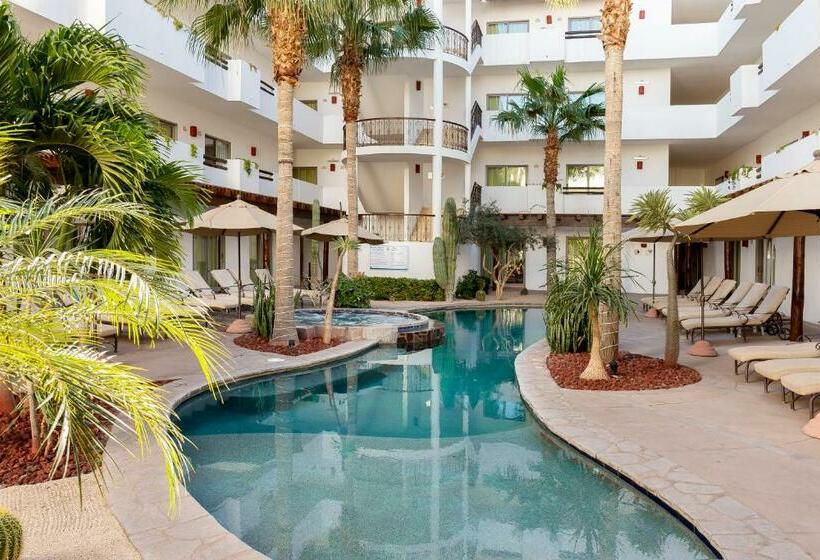 هتل Santa Fe Loreto by Villa Group