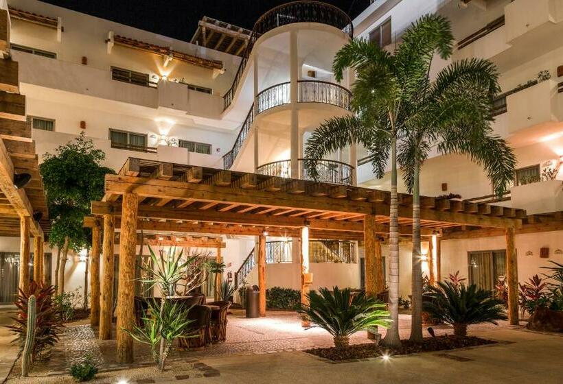 هتل Santa Fe Loreto by Villa Group