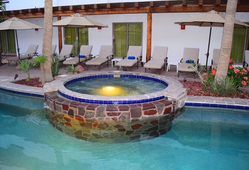 هتل Santa Fe Loreto by Villa Group