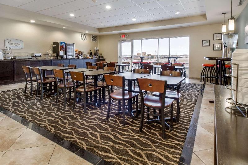 هتل Sleep Inn & Suites
