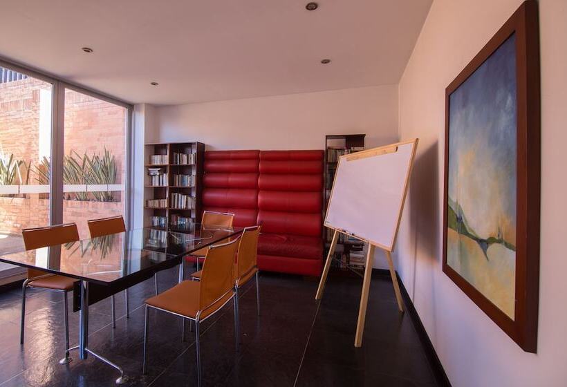 هتل Suites Casa 95