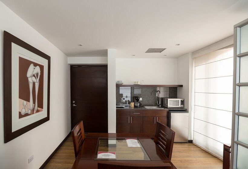 هتل Suites Casa 95