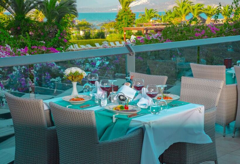 هتل Venosa Beach Resort & Spa  All Inclusive