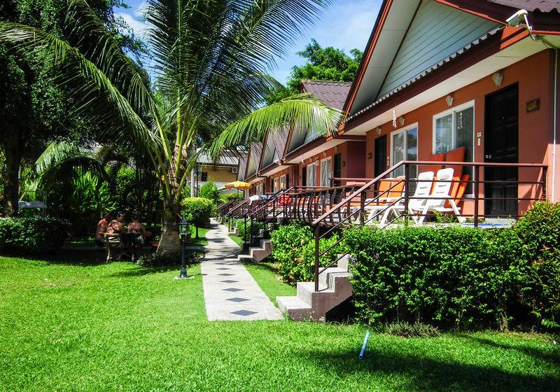 هتل Andaman Seaside Resort Bangtao Beach