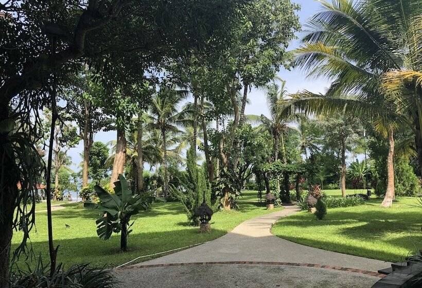 هتل Bintang Flores