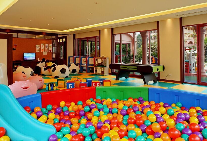 هتل Centara Grand Beach Resort Phuket   Sha Plus