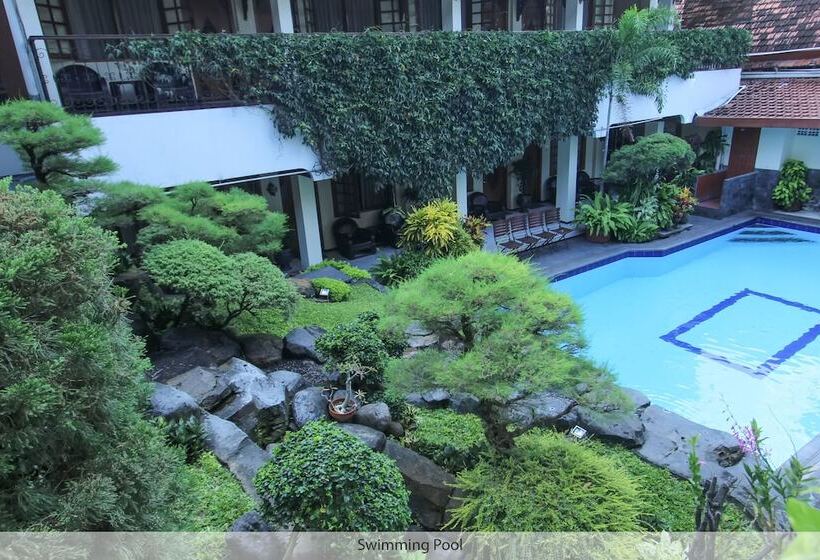 هتل Duta Guest House