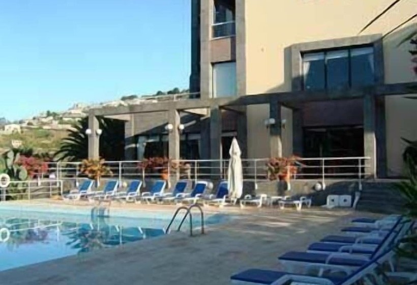 בית מלון כפרי Escola