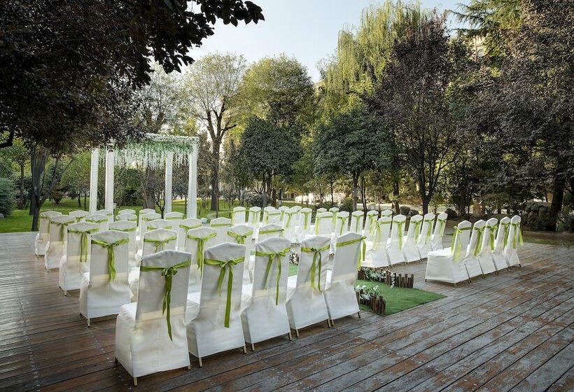 فندق Grand Mercure Xian On Renmin Square