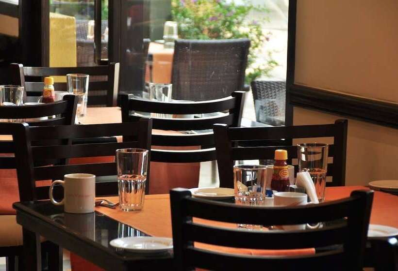 فندق Kyriad Prestige Calangute Goa By Othpl