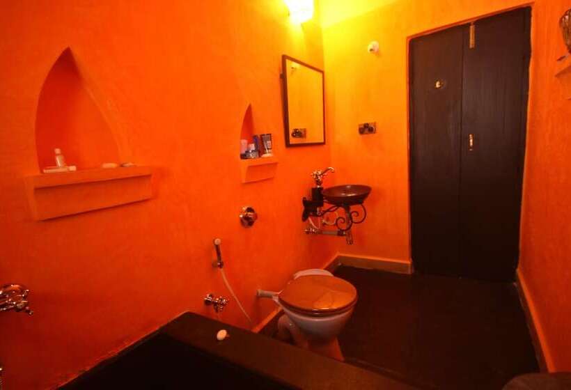 هتل Laguna Anjuna