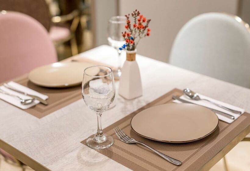 Отель Mercure Beijing Chang An West