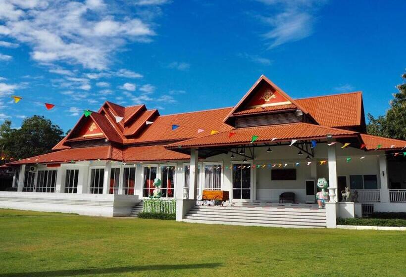 هتل Rachawadee Resort &